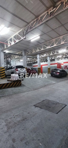 Imagen 7 de 19 de Edificio Comercial-industrial, En La Zona Privilegiada De Prados De María