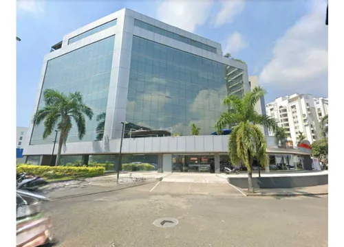 Oficina Amoblada En El Centro Empresarial Chipichape