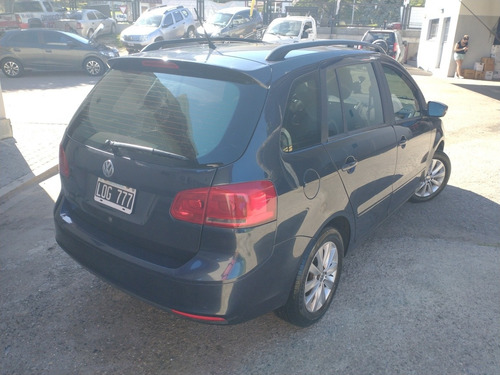 Volkswagen Suran 1.6 Trendline 11b 2012