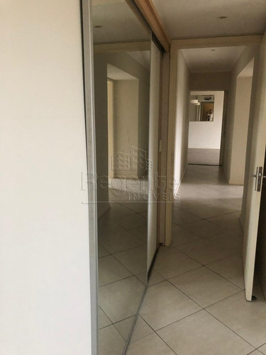 Imagem 11 de 15 de Apartamento A Venda No Bairro Itacorubi Em Florianopolis - V-79224