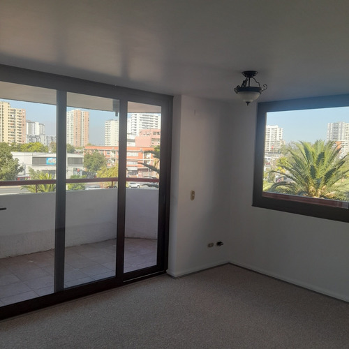 Amplio Departamento - Ubicación Inmejorable