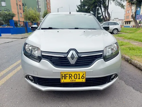 Renault Logan 1.6 Expression / Life +