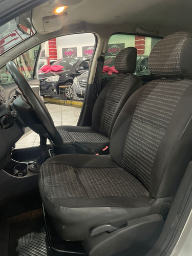 Renault Sandero 1.6 EXPRESSION 16V FLEX 4P MANUAL