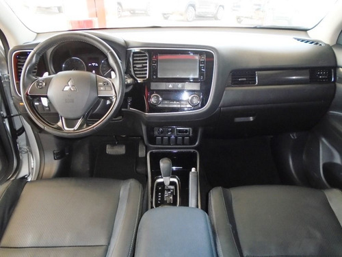 Imagem 6 de 11 de Mitsubishi Outlander Comfort Pack 2.0, Qnr6214