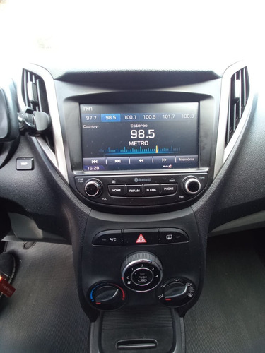 Hyundai HB20S HB20S Style 1.6 Flex 16V Aut.