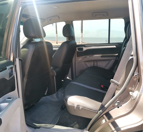 Imagen 8 de 16 de Mitsubishi Montero Sport
