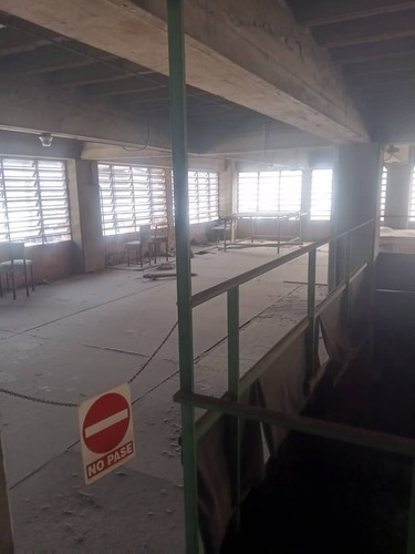 (#7001) Piso Industrial De 1.780 M2 En Caricuao