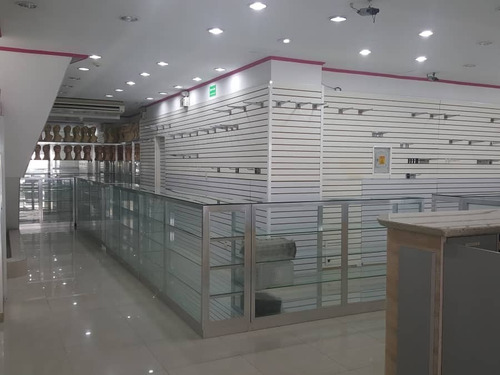 Imagen 10 de 30 de Para Oportunidad De Negocio, Local Comercial En Venta, Ubicado En Torre Venaragua, Calle Santos Michelena