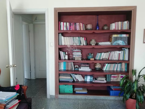 Muy Buena Oportunidad En El Centro De San Carlos, Casa Tipo Apartamento Con Terraza!!!