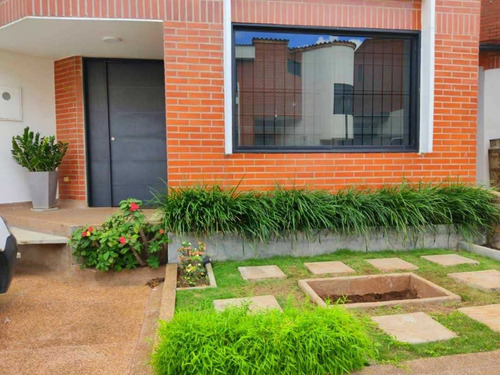 Imagen 20 de 23 de As Se Vende Casa En Urbanización Trebolinda As