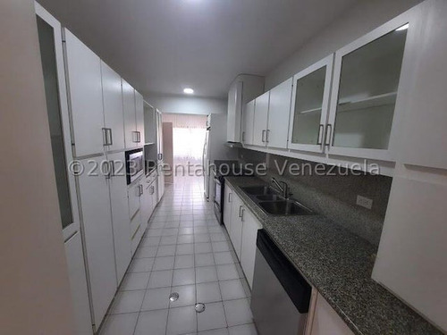 Imagen 4 de 18 de Se Vende Apartamento En Colinas De Valle Arriba