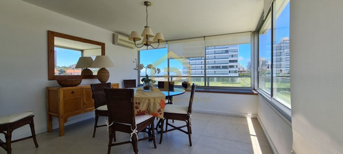 Imagen 1 de 19 de Alquiler Apartamento 3 Dormitorios Parada 8, Playa Brava +amenities 
