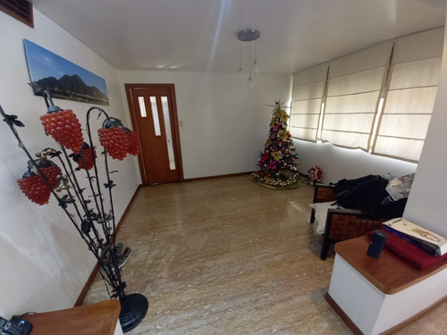 Imagen 19 de 20 de Alquiler Apartamento Altamira, 4 Hab, 3 Baños,3 Puestos