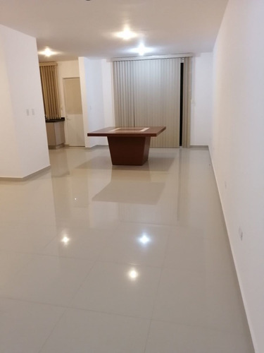 Preciosa Casa En Sonterra, 3 Habitaciones, 2.5 Baños, Equipada, 2.5 Baños,.