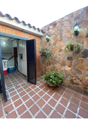 Eduardo Romero Vende Townhouse En Valle De Camoruco 26871fm