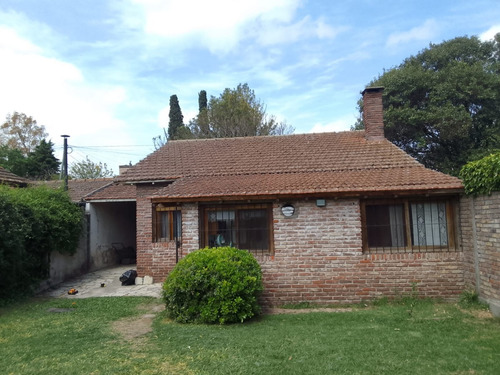 Apta Credito!! Retasada, Excelente Oportunidad! Zona Clásica De Bella Vista, A Dos Cuadras De La Iglesia San Francisco, Cercana A La Estación Del San Martin, Charter A Bs As, Y Zona Comercial.