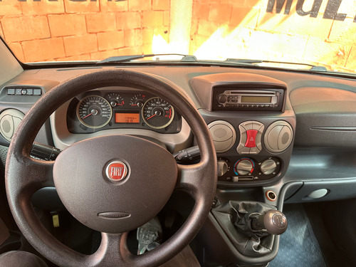 Fiat Doblo Doblò Essence 1.8 7L (Flex)