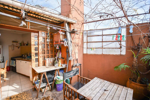 Imagen 18 de 21 de Casa De 2 Dormitorios En Venta La Plata