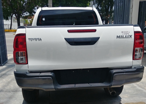 Imagen 7 de 10 de Toyota Hilux 2021