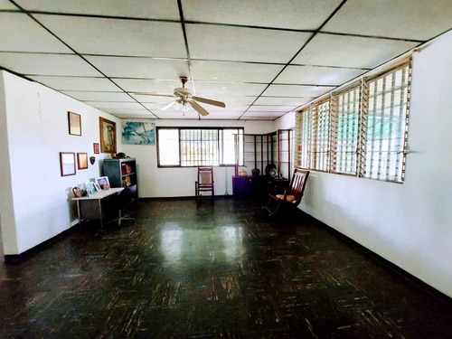 Imagen 8 de 12 de Se Vende Casas De Campo 2806m² 5h4b6p En Barlovento