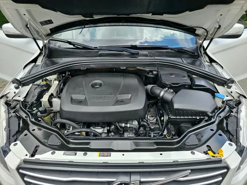 Volvo XC60 2.0 T5 Awd Momentum