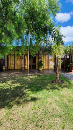 Casa 4 Dormitorios Florida