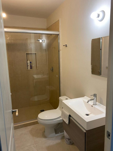 Habitación En Casa Residencial En El Refugio En Renta Con Todos Los Servicios Incluidos