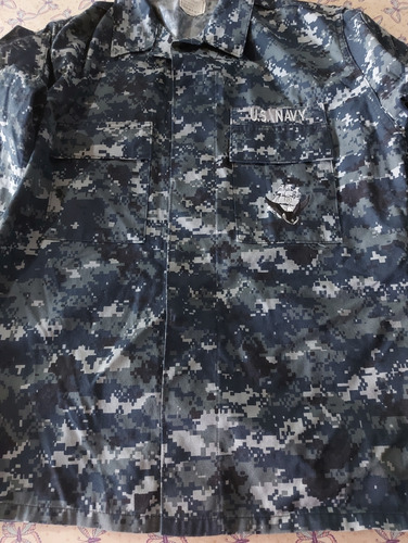Chaquetilla Militar Americana Pixelada Azul. T. Medium R. (Usado)