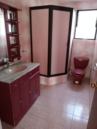 Casa En Excelente Ubicacion