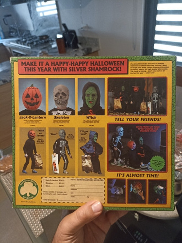 Neca Halloween 3 Pack Witch, Skeleton & Jack-o-lantern Set (Usado)