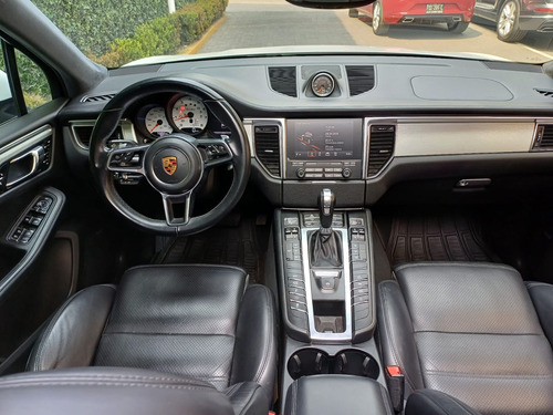 Porsche Macan 3.7 Turbo Performance Package At