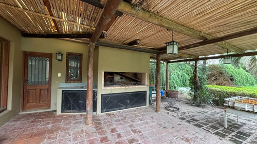 Venta Casa Quinta 5 Ambientes Chivilcoy Con Parque