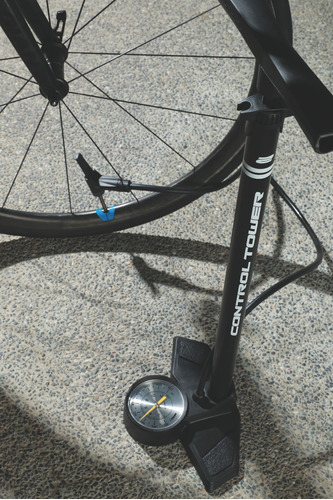 Inflador De Pie Bicicleta Giant Control Tower 2 Manómetro