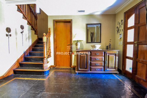 Espectacular Casa En Castelar Norte