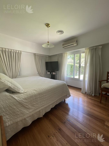 Casa En Venta 4 Amb En Parque Leloir