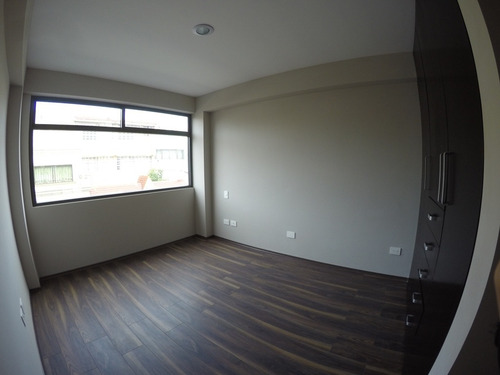 Imagen 8 de 12 de Amplio Departamento - Excelentes Condiciones