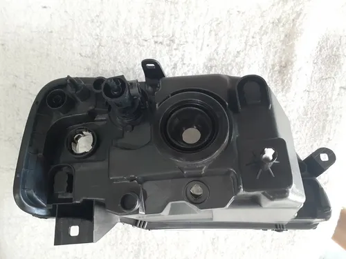 Faro Renault Logan 2009 Par