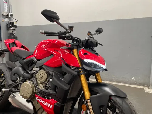 Ducati Streetfighter V4 S