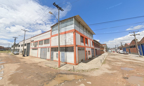 Venta De Bodega En Zona Industrial - 1.800 M2