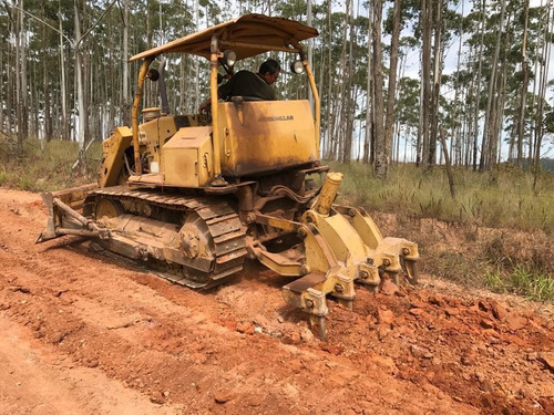Trator Esteira Com Escarificador Cat D4e