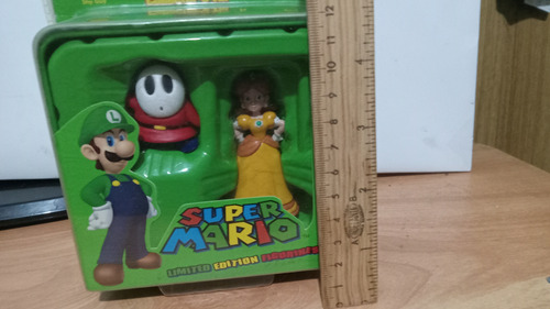 Super Mario Limited Edition Figuries Daisy Y Shy Guy (Usado)
