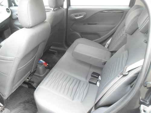 Fiat Punto 1.6 Essence 2015- Unico