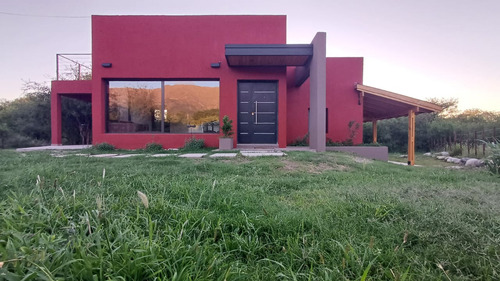 Casa Por Día Para 4 Personas Con Vista A Las Sierras! Merlo San Luis