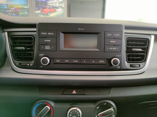 Imagen 11 de 15 de Kia Rio 2021 1.6 L Sedan Mt