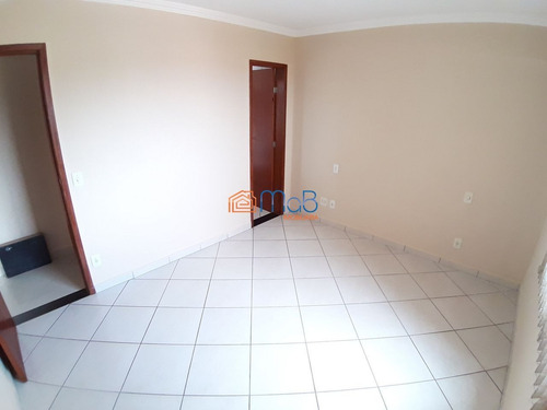 Imagem 12 de 20 de Excelente Apto De 78 M², 02 Qtos, 01 Suíte, Sala Ampla E Vista Mar - Ap0155