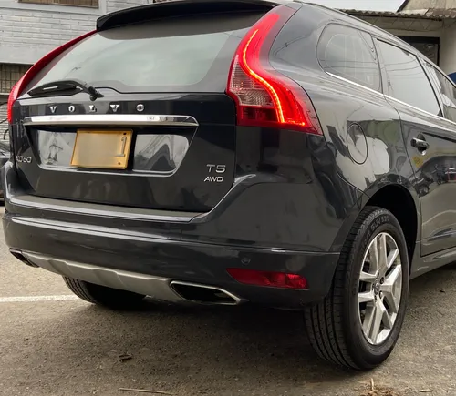 Volvo XC60 2.0 T5 Awd Summum
