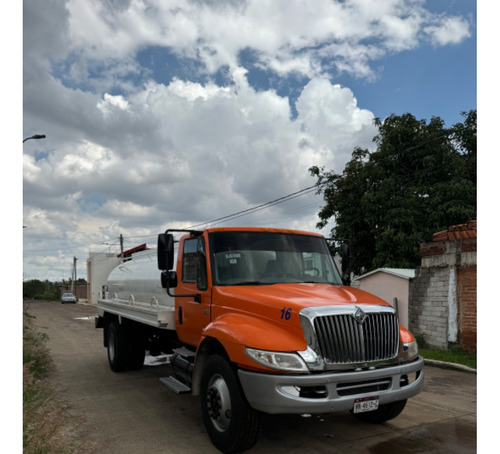 International 4300 Dt 466 Mod. 2007, Pipa De Agua