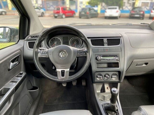 Imagem 8 de 9 de Volkswagen Spacefox 1.6 Mi Sportline 8v Flex 4p Manual