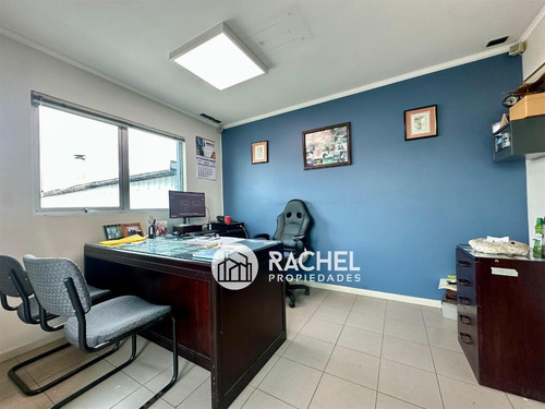 Arriendo Bodegas Y Oficinas En Sector Pueblo Nuevo