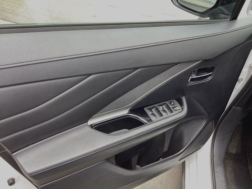 Mitsubishi Xpander 1.5 Xpander Cross At